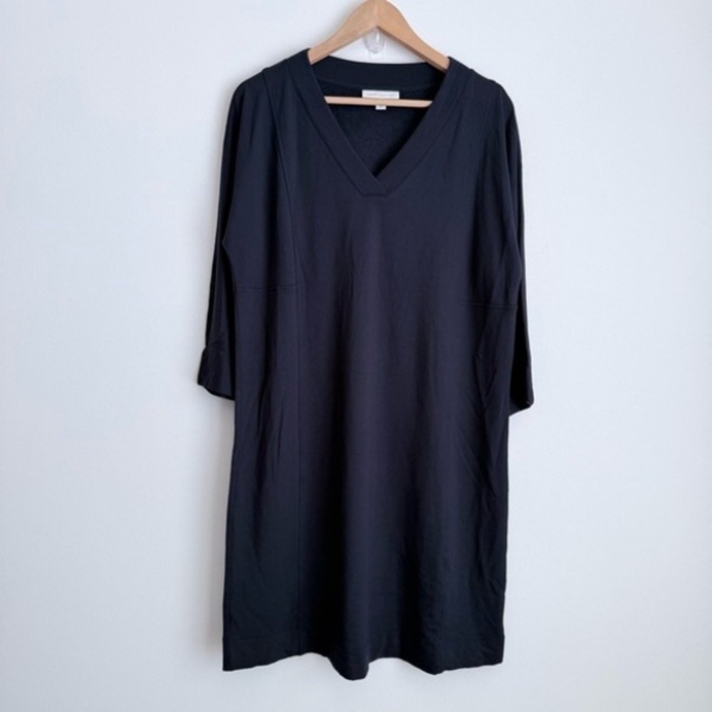 Black V-Neck Shift Dress